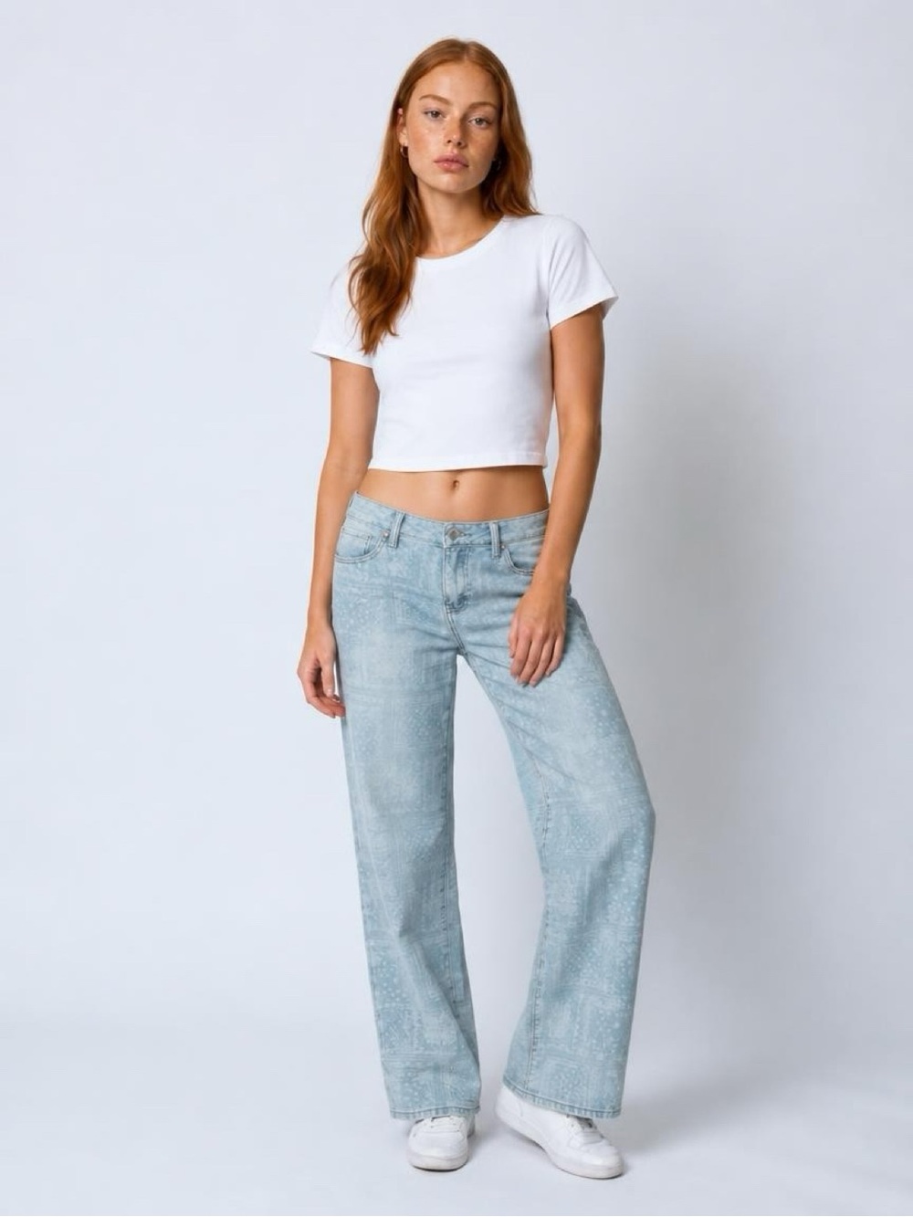 Light Wash Wide-Leg Jeans for Women — Flared Straight Fit